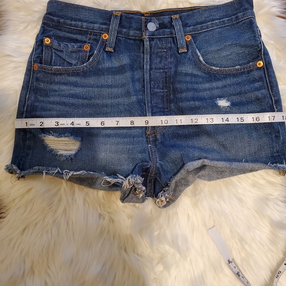 Levi's 501 High Rise Denim Shorts Sz 26 - Picture 9 of 11